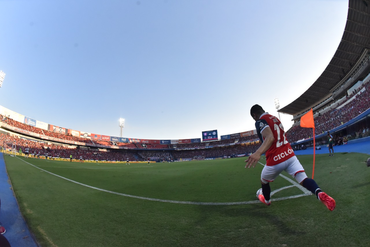 El Ciclón, dueño de reñido clásico