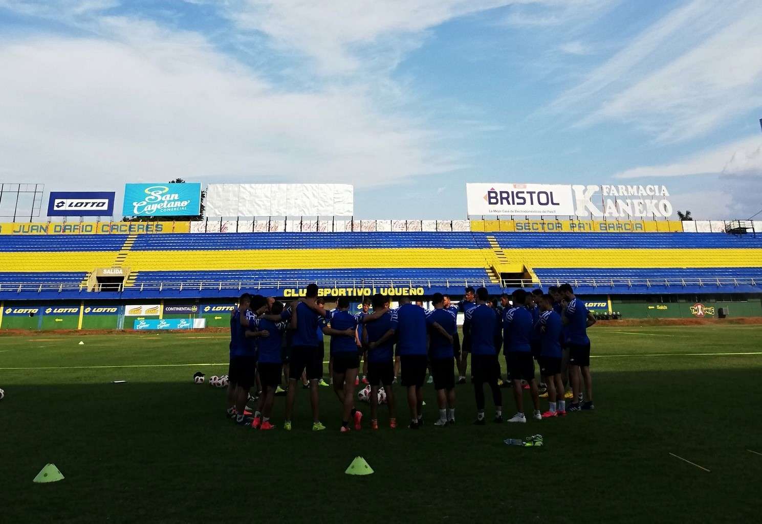 VOLVEMOS A LA COPA