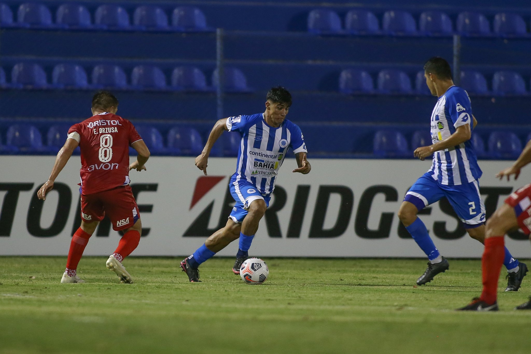 EMPATE QUE BENEFICIA AL 12