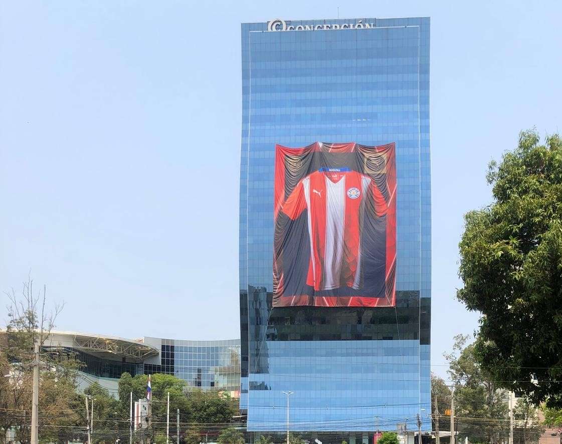 LA ALBIRROJA DE PUMA CAUSA FUROR